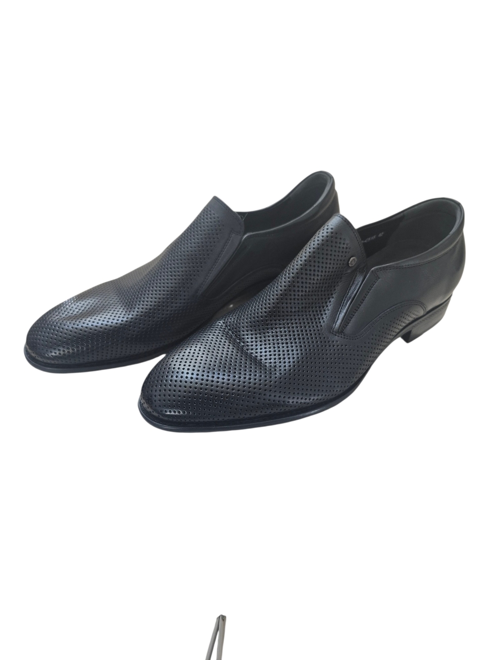 Men's Black Perforated Leather Slip-On Dress Shoes 8US 42UK